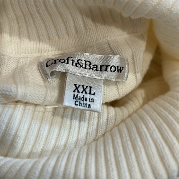 Croft & Barrow Turtle Neck - Picture 5 of 7